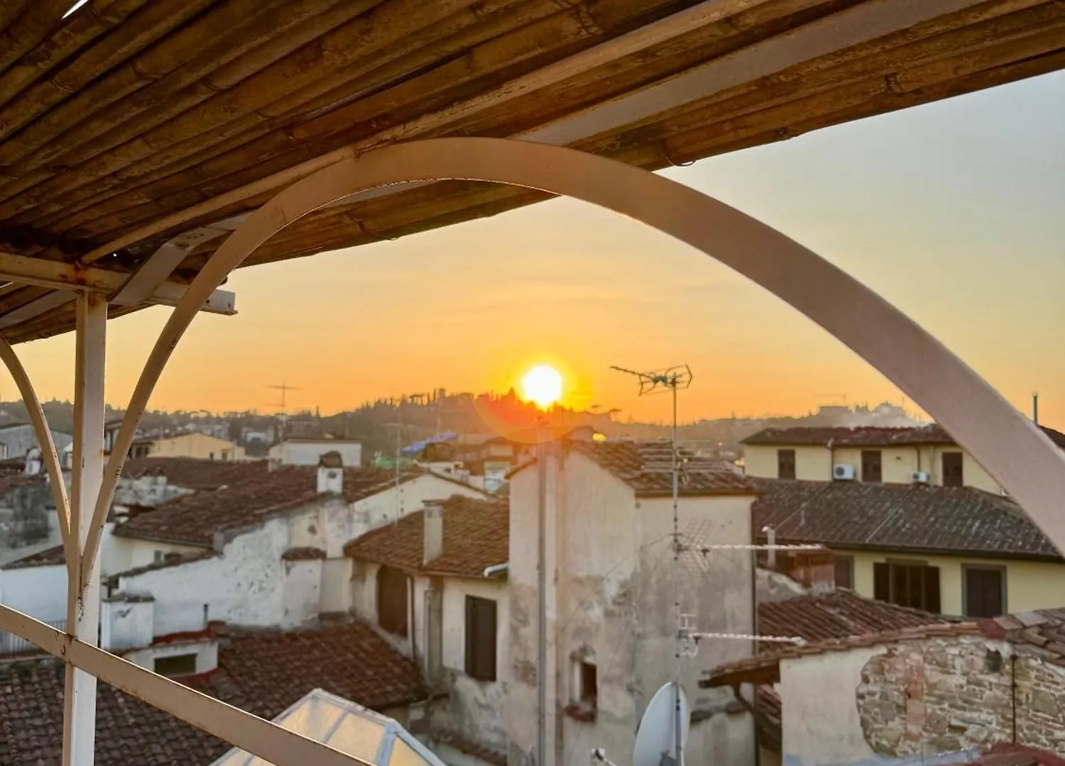 Апартаменты A Terrace In Oltrarno